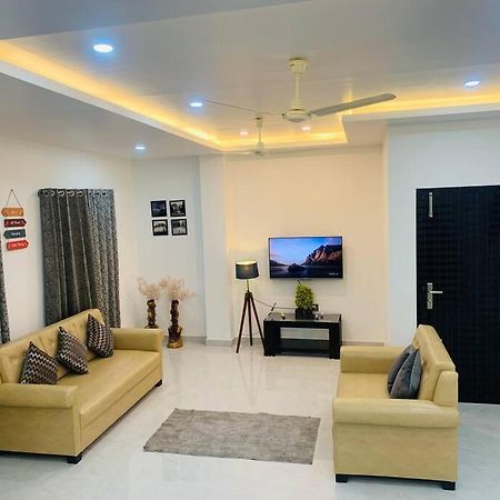 White Orchid, Unique & Stylish, Executive 2Bhk. Leilighet Guwahati Eksteriør bilde