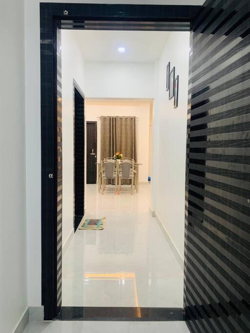White Orchid, Unique & Stylish, Executive 2Bhk. Leilighet Guwahati Eksteriør bilde